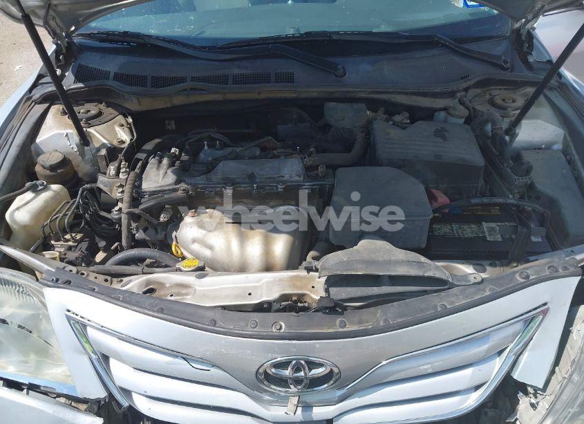 Photo 10 of 2010 Toyota Camry LE (VIN 4T4BF3EK7AR053583)