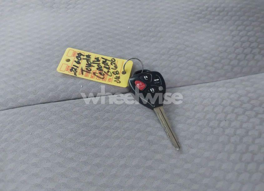 Photo 11 of 2010 Toyota Camry LE (VIN 4T4BF3EK7AR068620)