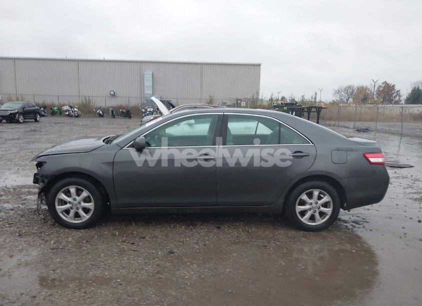 Photo 14 of 2010 Toyota Camry LE (VIN 4T4BF3EK7AR068620)