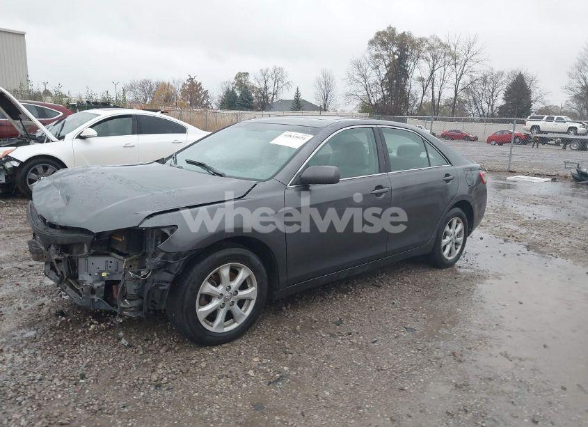 Photo 2 of 2010 Toyota Camry LE (VIN 4T4BF3EK7AR068620)