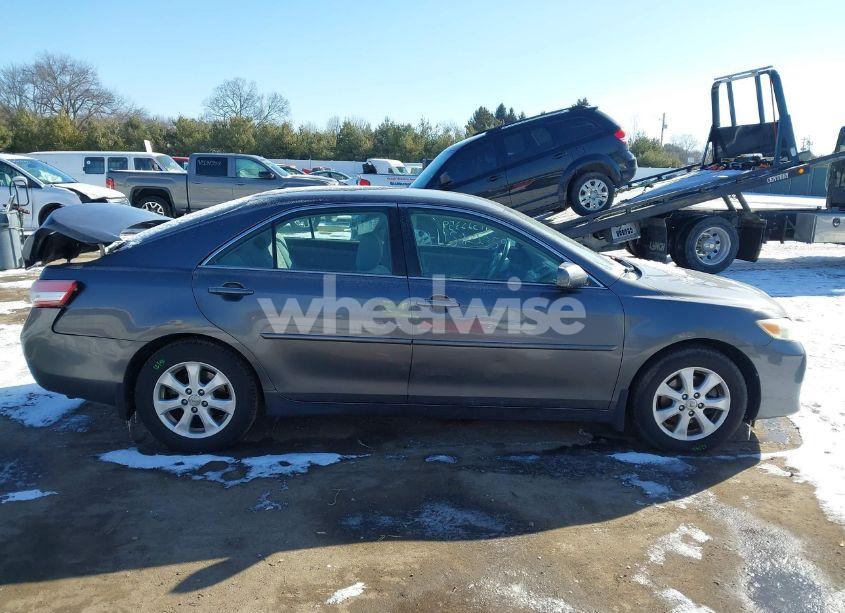 Photo 13 of 2011 Toyota Camry LE (VIN 4T4BF3EK7BR093843)