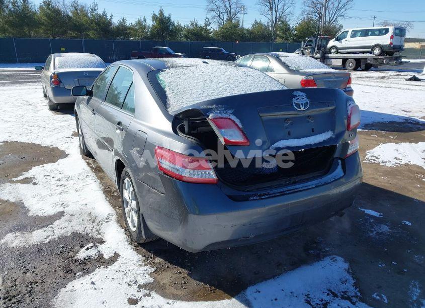 Photo 3 of 2011 Toyota Camry LE (VIN 4T4BF3EK7BR093843)