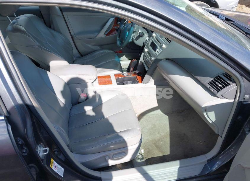 Photo 5 of 2011 Toyota Camry XLE (VIN 4T4BF3EK7BR094250)