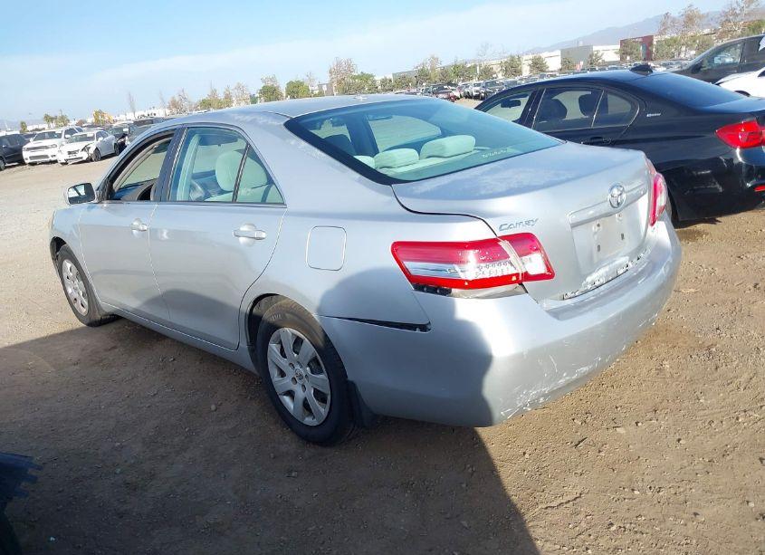 Photo 3 of 2011 Toyota Camry LE (VIN 4T4BF3EK7BR102377)