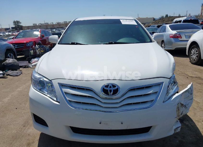 Photo 13 of 2011 Toyota Camry LE (VIN 4T4BF3EK7BR103013)