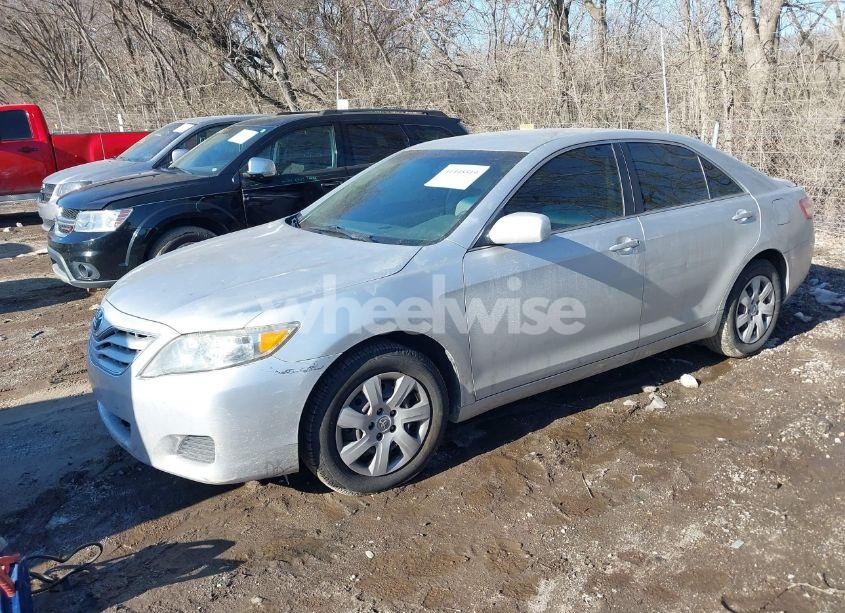 Photo 2 of 2011 Toyota Camry LE (VIN 4T4BF3EK7BR117848)