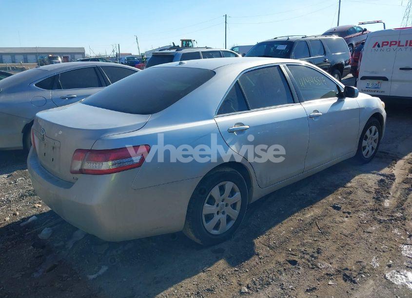 Photo 4 of 2011 Toyota Camry LE (VIN 4T4BF3EK7BR117848)