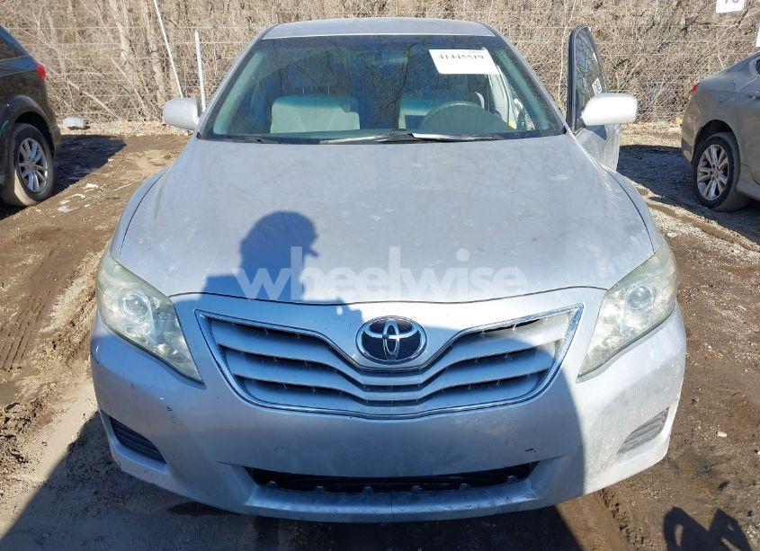 Photo 6 of 2011 Toyota Camry LE (VIN 4T4BF3EK7BR117848)