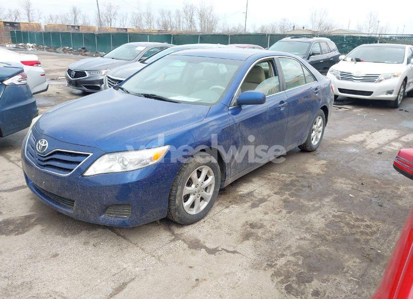 Photo 2 of 2011 Toyota Camry SE/LE/XLE (VIN 4T4BF3EK7BR140000)