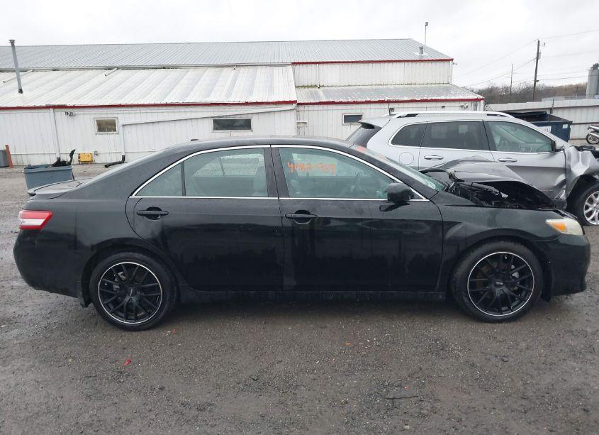 Photo 13 of 2011 Toyota Camry XLE (VIN 4T4BF3EK7BR152745)