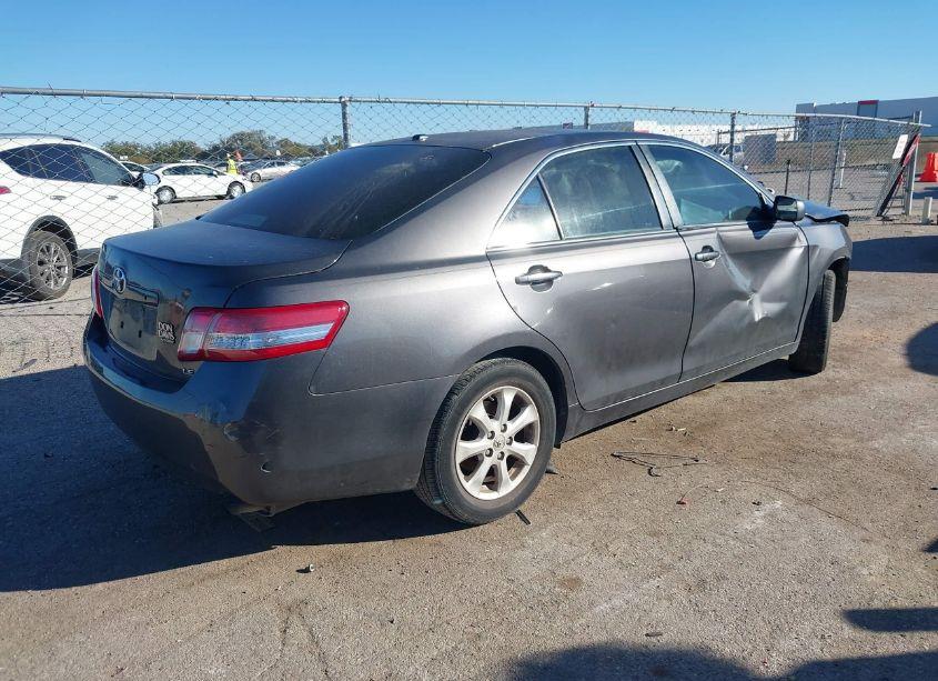 Photo 4 of 2011 Toyota Camry LE (VIN 4T4BF3EK7BR161056)