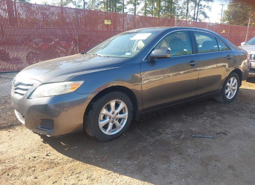 Photo 2 of 2011 Toyota Camry LE (VIN 4T4BF3EK7BR161980)