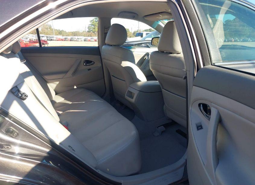 Photo 8 of 2011 Toyota Camry LE (VIN 4T4BF3EK7BR161980)