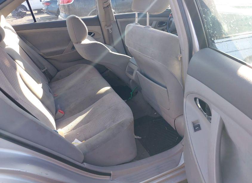 Photo 8 of 2011 Toyota Camry LE (VIN 4T4BF3EK7BR170436)