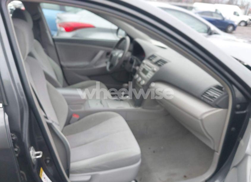 Photo 5 of 2011 Toyota Camry LE (VIN 4T4BF3EK7BR190444)