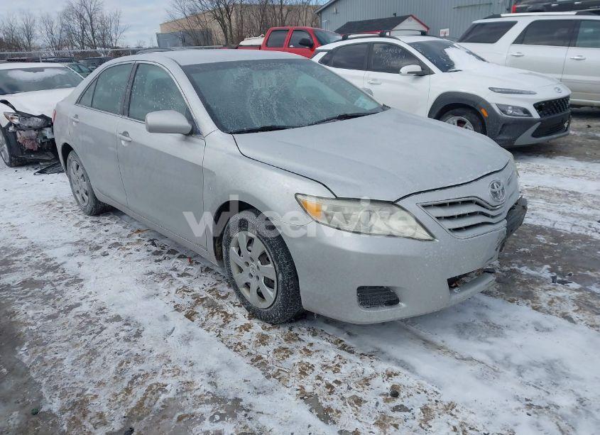 2011 Toyota Camry LE (VIN 4T4BF3EK7BR190833) main photo