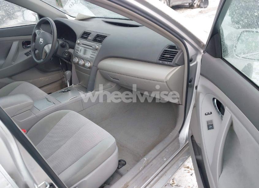 Photo 5 of 2011 Toyota Camry LE (VIN 4T4BF3EK7BR190833)