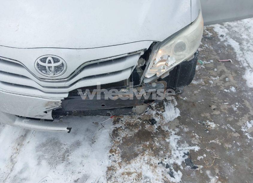 Photo 6 of 2011 Toyota Camry LE (VIN 4T4BF3EK7BR190833)