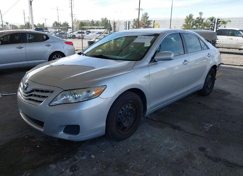 Photo 2 of 2011 Toyota Camry LE (VIN 4T4BF3EK7BR210949)