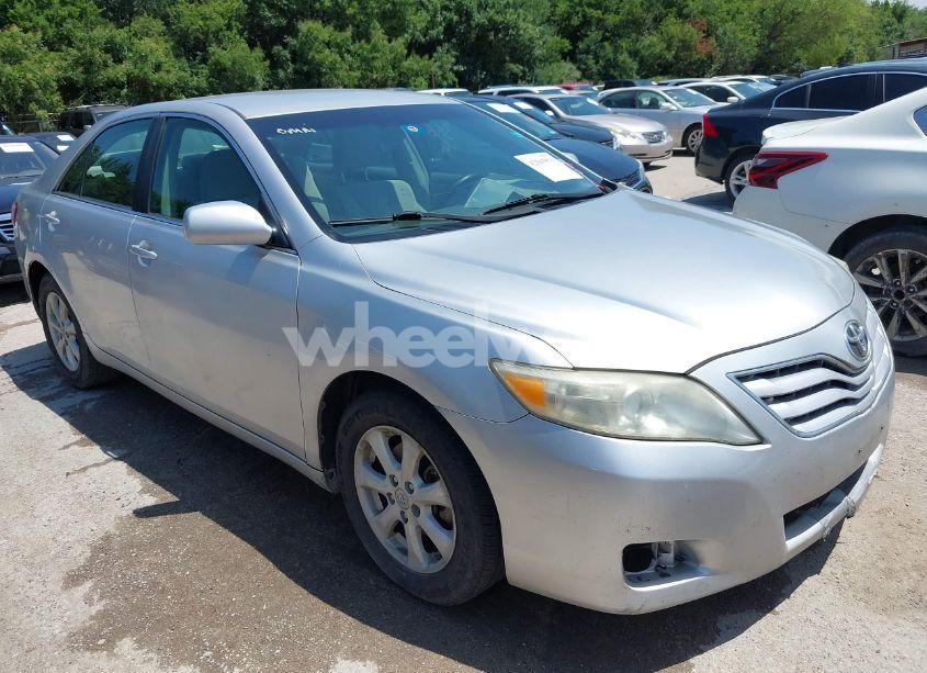 2011 Toyota Camry LE (VIN 4T4BF3EK7BR211891) main photo