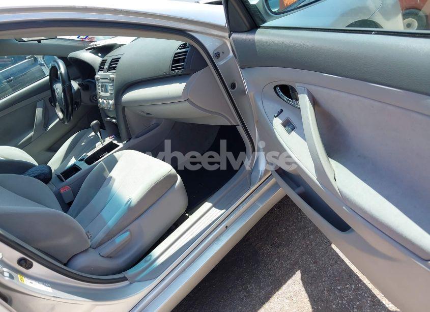 Photo 5 of 2011 Toyota Camry LE (VIN 4T4BF3EK7BR211891)