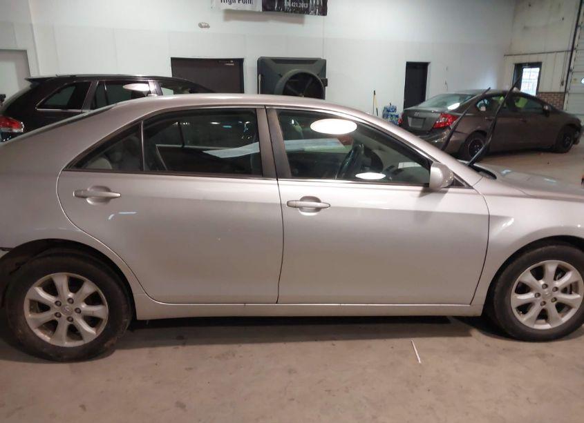 Photo 13 of 2011 Toyota Camry LE (VIN 4T4BF3EK7BR214970)