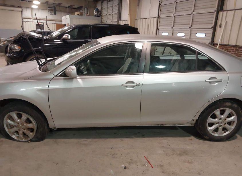 Photo 14 of 2011 Toyota Camry LE (VIN 4T4BF3EK7BR214970)