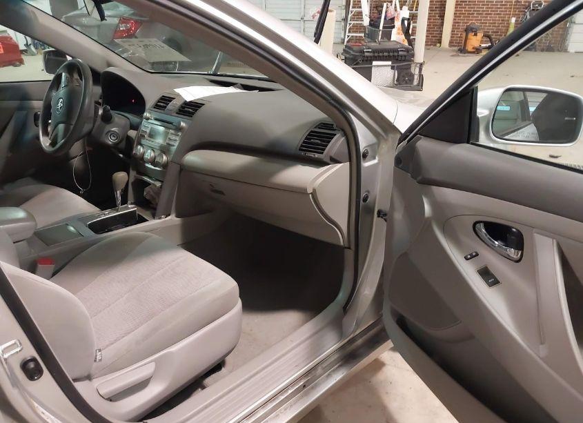 Photo 5 of 2011 Toyota Camry LE (VIN 4T4BF3EK7BR214970)