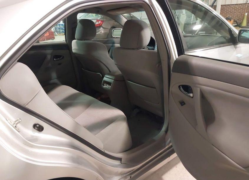 Photo 8 of 2011 Toyota Camry LE (VIN 4T4BF3EK7BR214970)