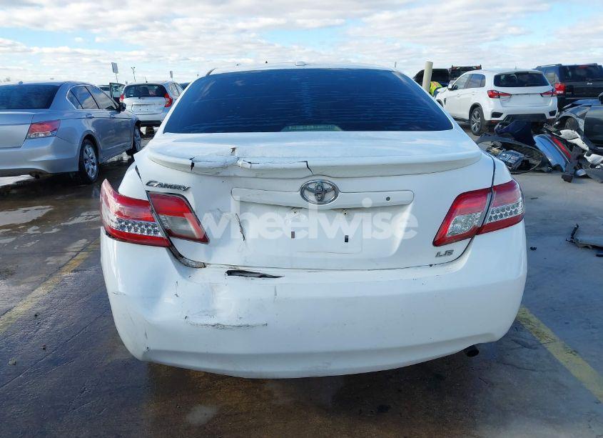Photo 17 of 2010 Toyota Camry LE (VIN 4T4BF3EK8AR011861)