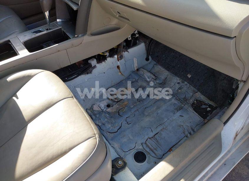 Photo 20 of 2010 Toyota Camry LE (VIN 4T4BF3EK8AR011861)