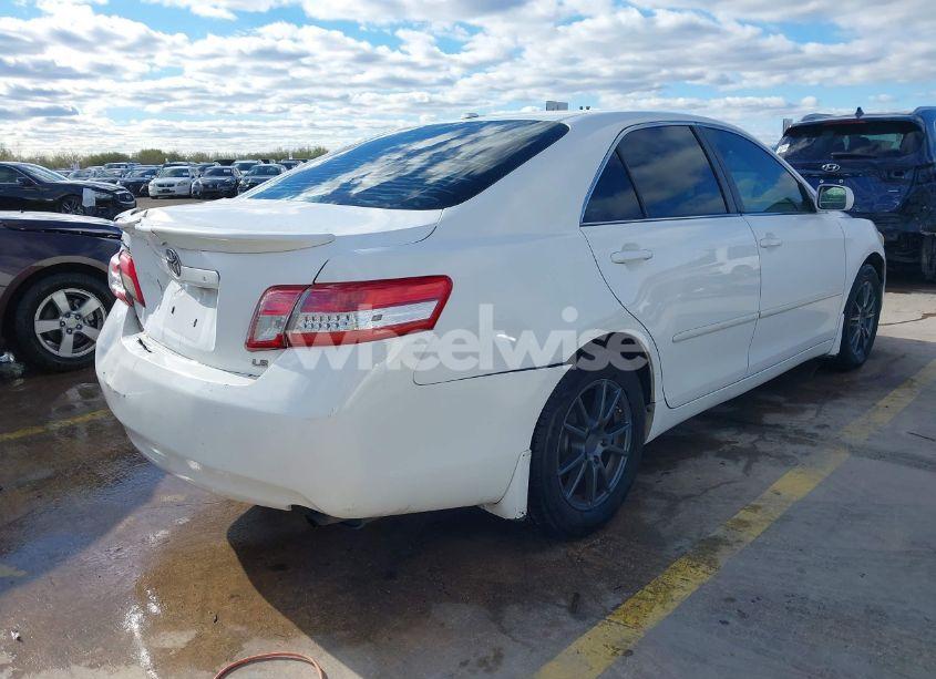 Photo 4 of 2010 Toyota Camry LE (VIN 4T4BF3EK8AR011861)