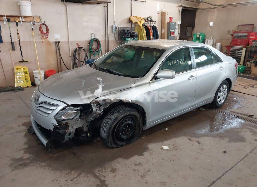 Photo 2 of 2010 Toyota Camry LE (VIN 4T4BF3EK8AR017451)