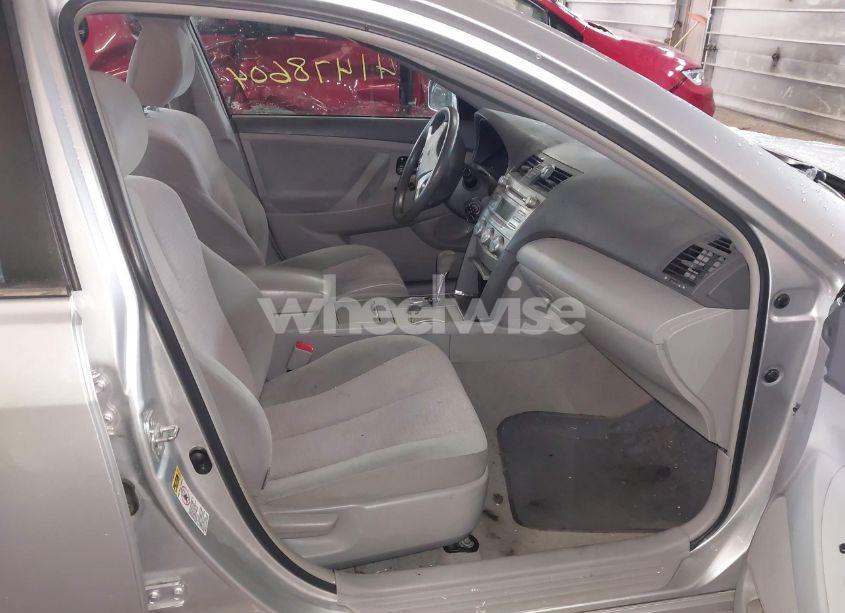 Photo 5 of 2010 Toyota Camry LE (VIN 4T4BF3EK8AR017451)