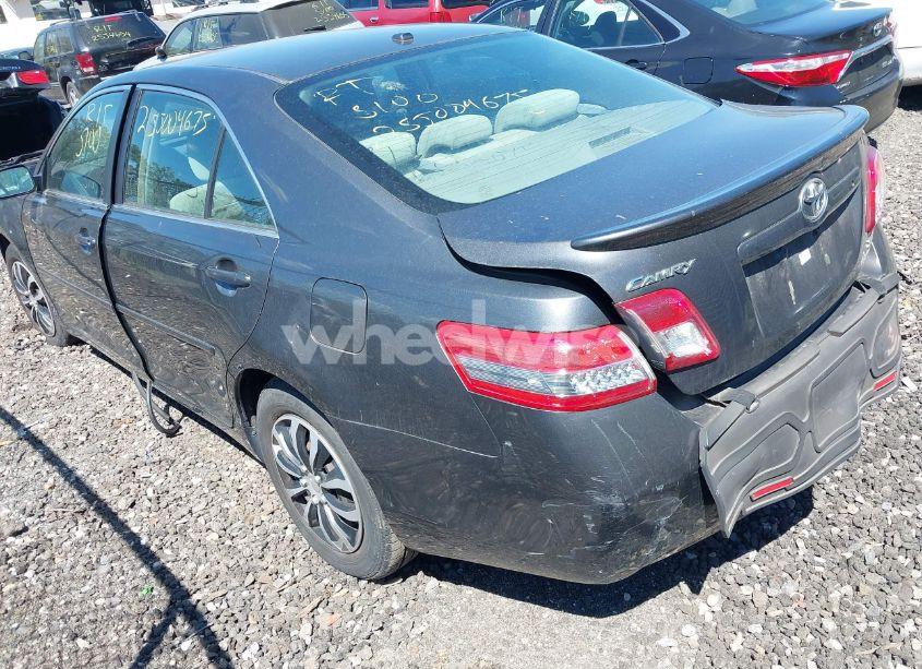 Photo 3 of 2010 Toyota Camry LE (VIN 4T4BF3EK8AR019443)