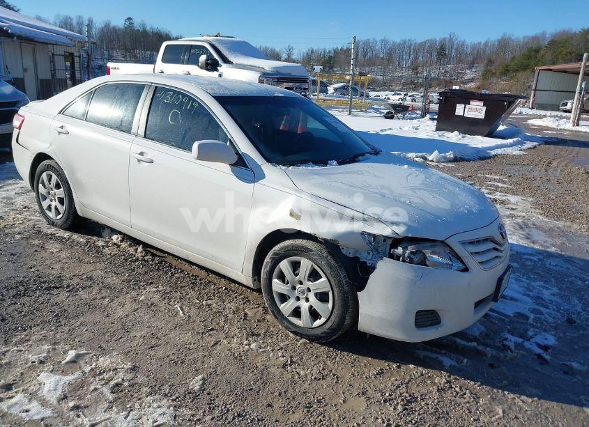 2010 Toyota Camry LE (VIN 4T4BF3EK8AR025856) main photo