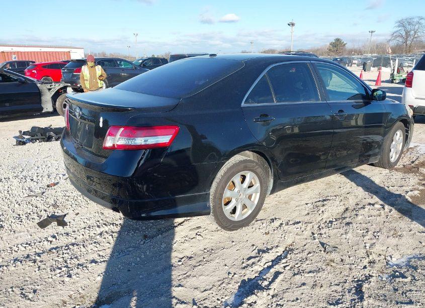 Photo 4 of 2010 Toyota Camry LE (VIN 4T4BF3EK8AR043984)