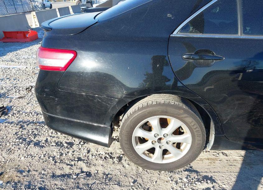 Photo 6 of 2010 Toyota Camry LE (VIN 4T4BF3EK8AR043984)