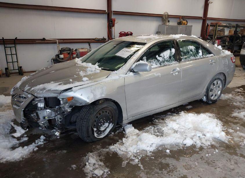 Photo 2 of 2010 Toyota Camry LE (VIN 4T4BF3EK8AR044620)