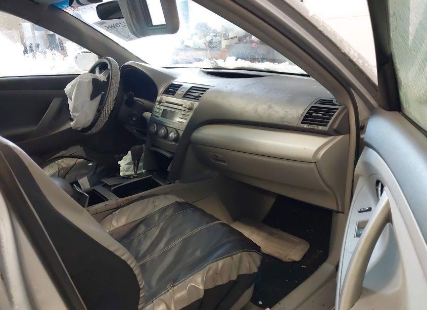 Photo 5 of 2010 Toyota Camry LE (VIN 4T4BF3EK8AR044620)