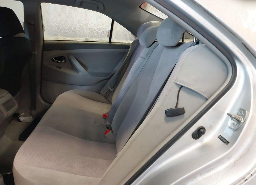 Photo 8 of 2010 Toyota Camry LE (VIN 4T4BF3EK8AR044620)