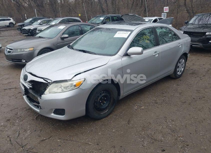 Photo 2 of 2010 Toyota Camry LE (VIN 4T4BF3EK8AR046531)