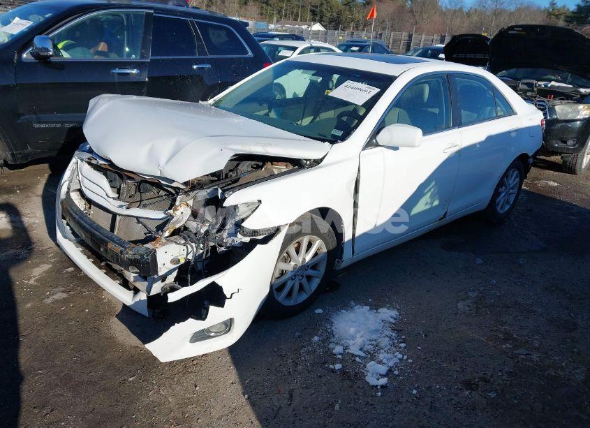 Photo 2 of 2010 Toyota Camry XLE (VIN 4T4BF3EK8AR046903)