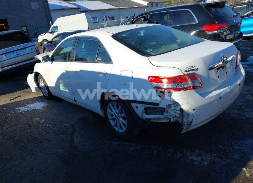 Photo 3 of 2010 Toyota Camry XLE (VIN 4T4BF3EK8AR046903)