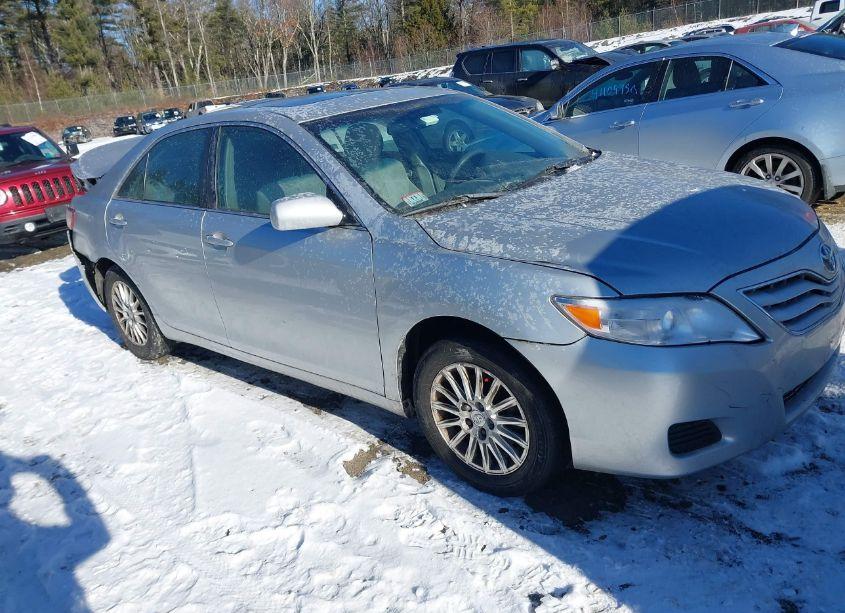 2010 Toyota Camry LE (VIN 4T4BF3EK8AR064351) main photo