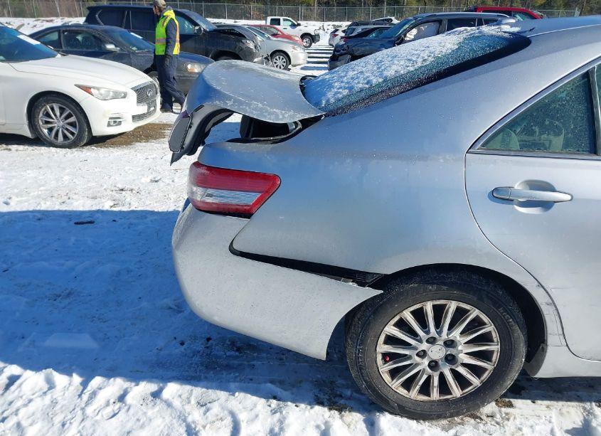 Photo 13 of 2010 Toyota Camry LE (VIN 4T4BF3EK8AR064351)