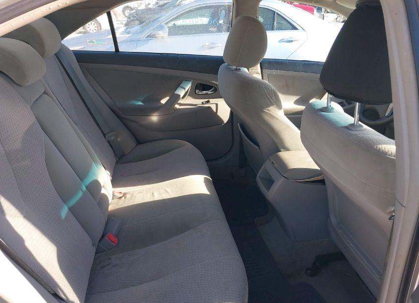 Photo 8 of 2010 Toyota Camry LE (VIN 4T4BF3EK8AR064351)