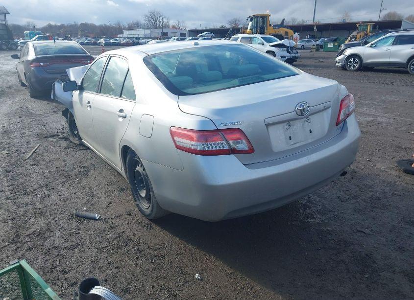 Photo 3 of 2010 Toyota Camry LE (VIN 4T4BF3EK8AR070781)