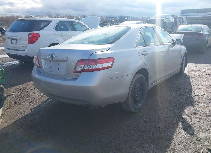 Photo 4 of 2010 Toyota Camry LE (VIN 4T4BF3EK8AR070781)