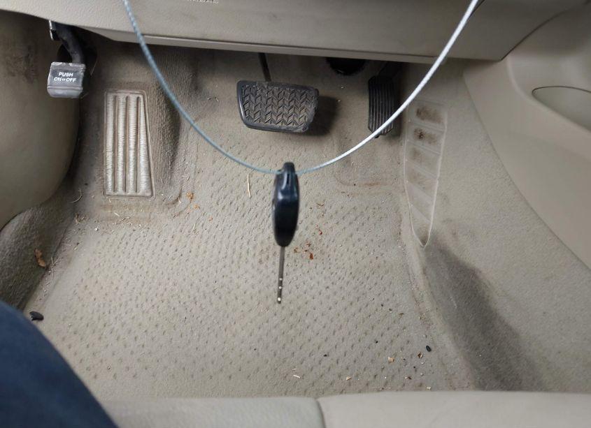 Photo 11 of 2010 Toyota Camry LE (VIN 4T4BF3EK8AR074295)